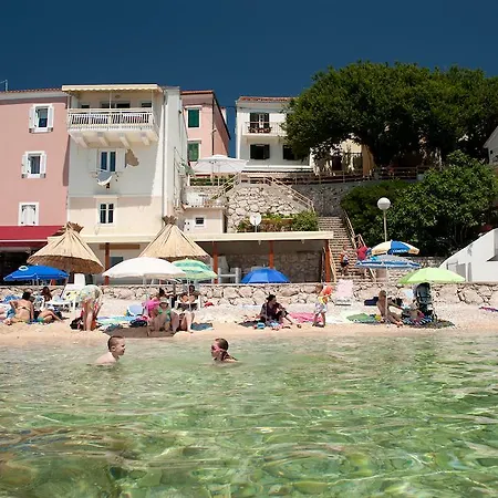 Apartament Authentic 1 *