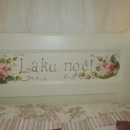 Authentic 1 Baška